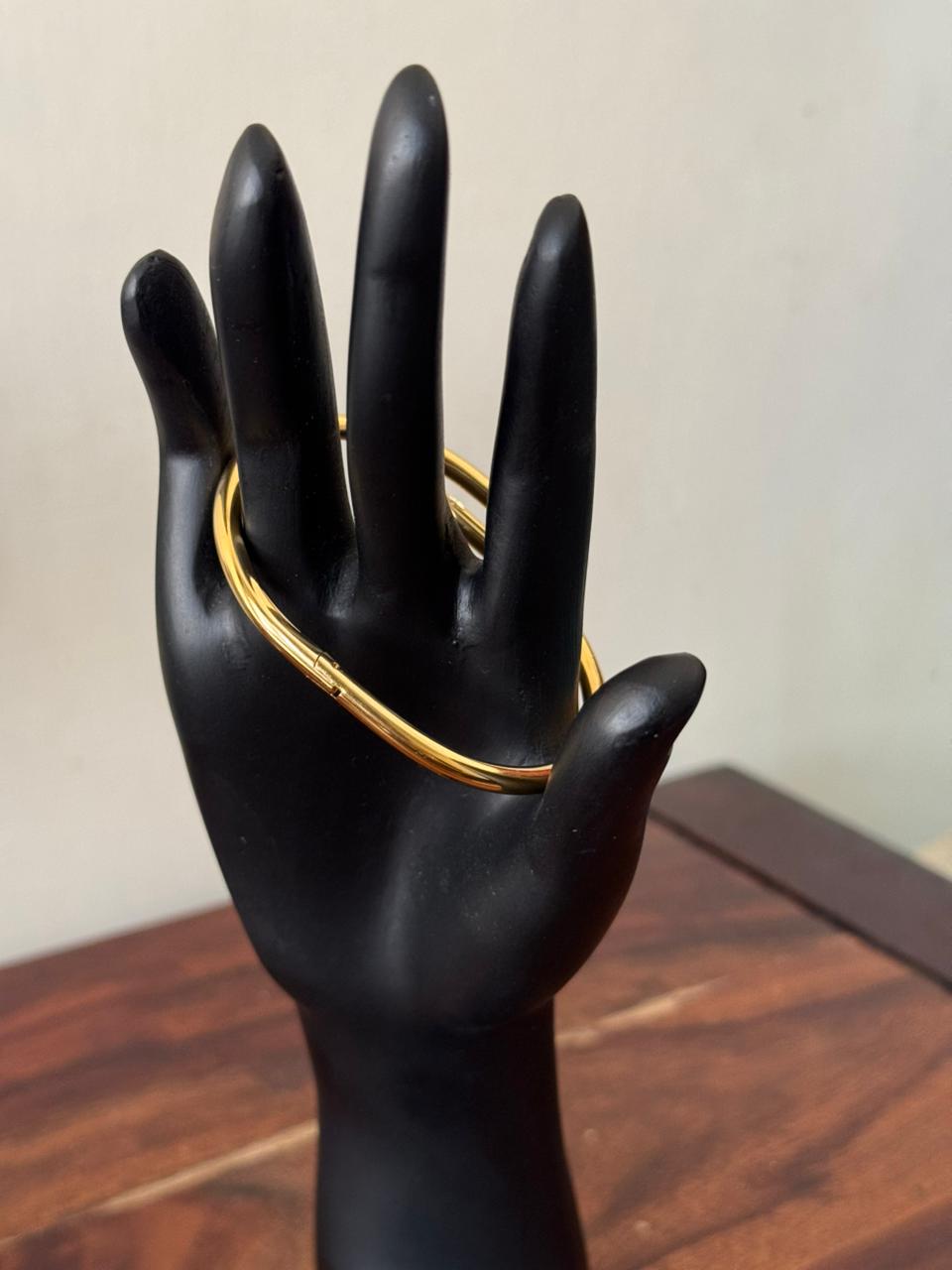 Bolt style Nail bracelet 18k gold plated on Stainless Steel anti tarnish bracelet - Image 10