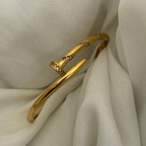 Nail studded style 18k gold plated on Stainless Steel anti tarnish bracelet