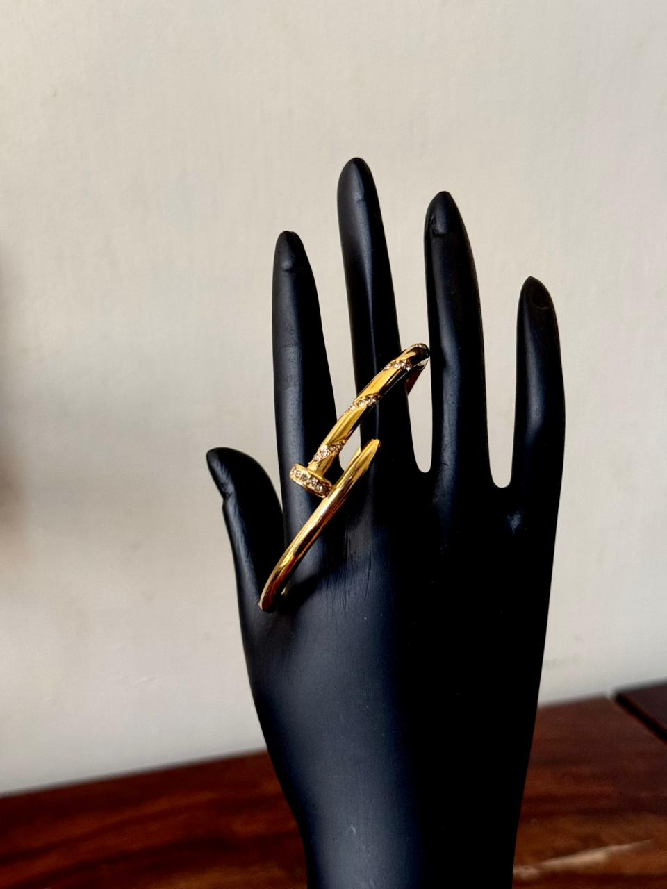 Nail studded style 18k gold plated on Stainless Steel anti tarnish bracelet - Image 2