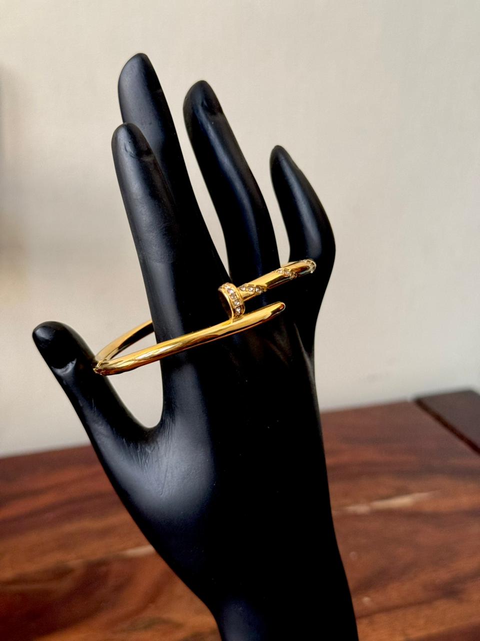 Nail studded style 18k gold plated on Stainless Steel anti tarnish bracelet - Image 5