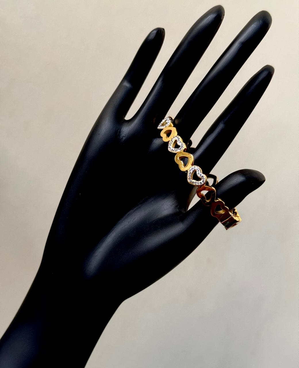 Modern love bracelet 18k gold plated on Stainless Steel anti tarnish bracelet - Image 8