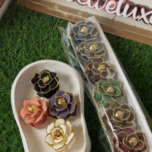 Golden border Matt finish flower claws (single piece assorted colours)
