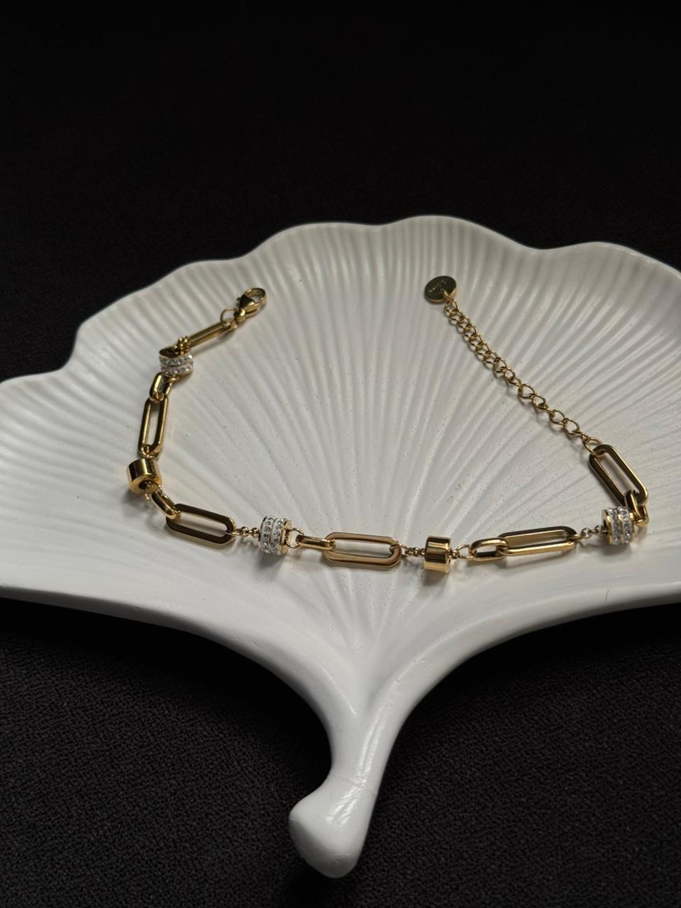 18k gold plated on stainless steel PaperClip link with cubic chain bracelet - Image 3