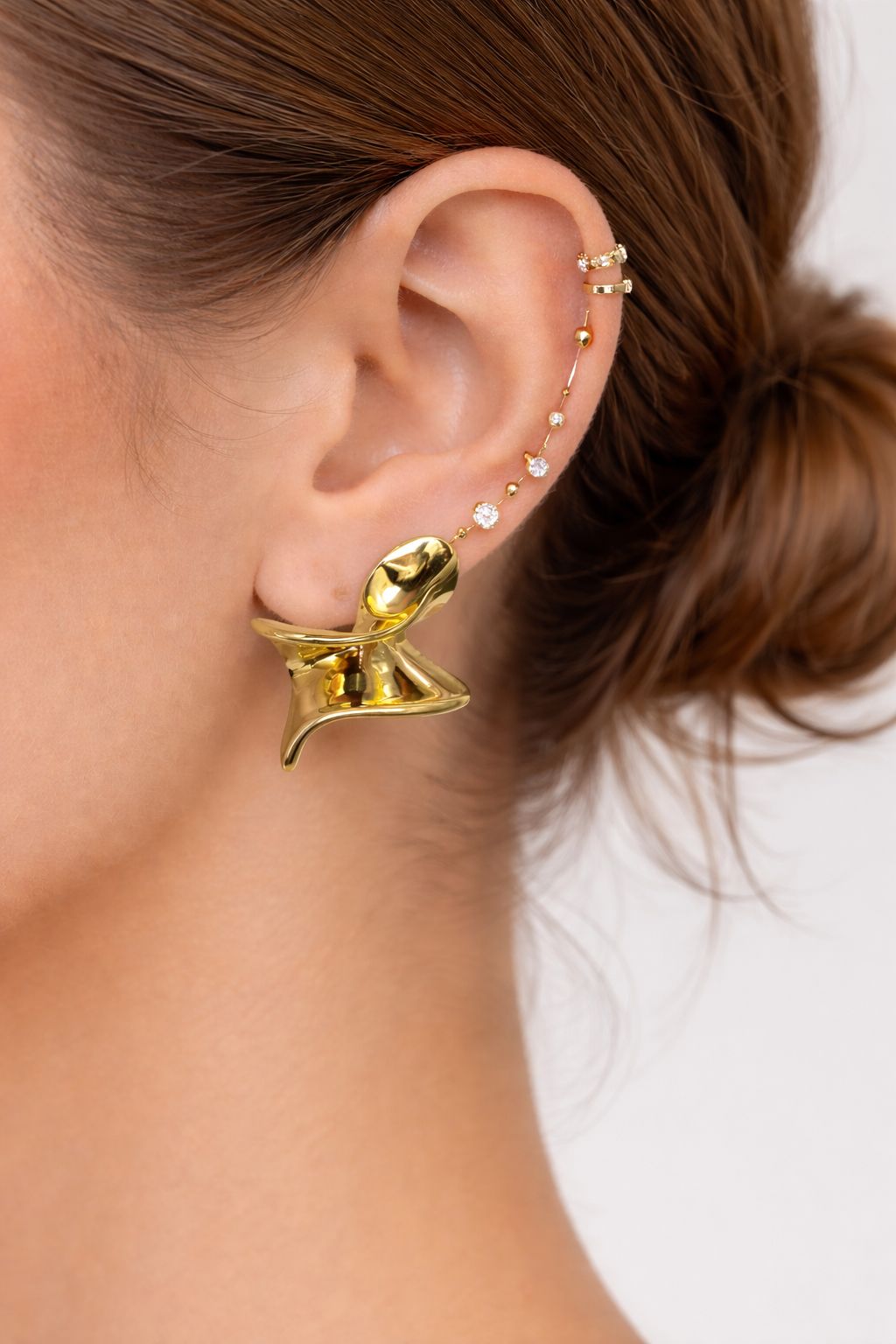Bold Style fancy Antitarnish 18k Gold plated on stainless steel stud - Image 4