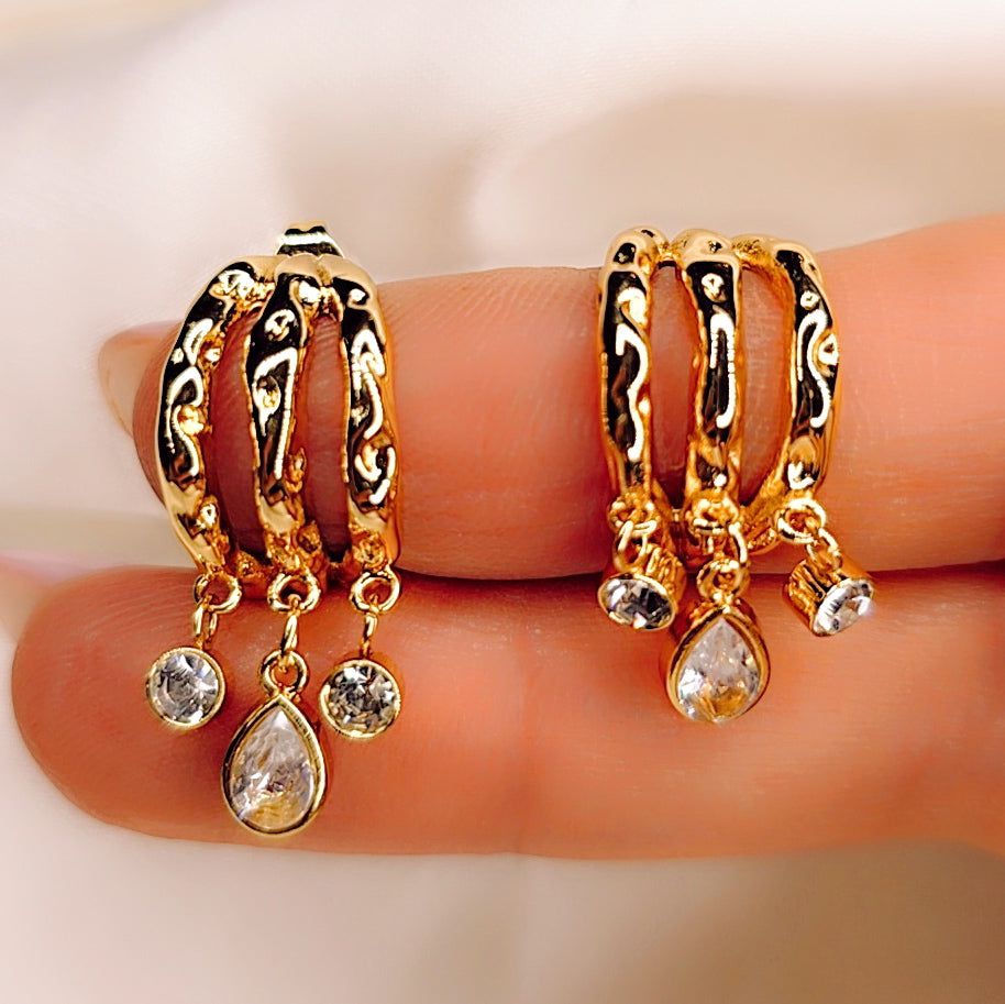 Triple hoop huggie earrings Antitarnish 18k Gold plated on stainless steel - Image 2