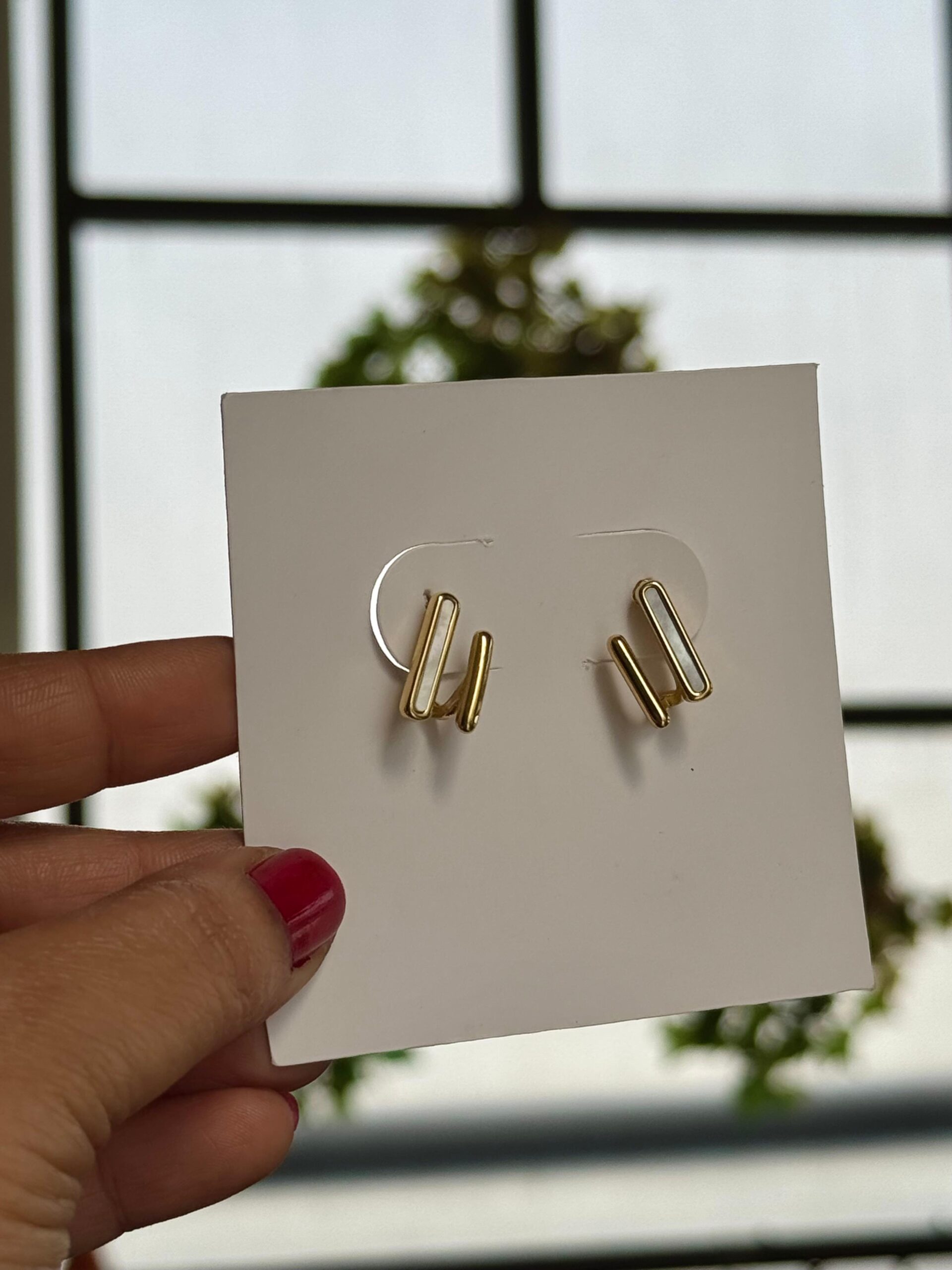 U-shaped double hoop earrings Antitarnish 18k Gold plated on stainless steel - Image 3