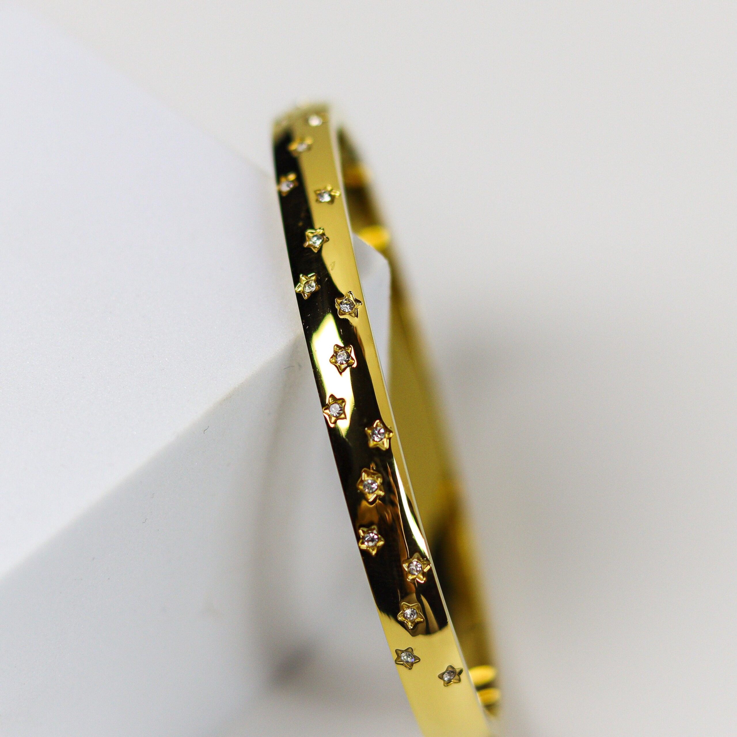 Star studded 18k gold plated on Stainless Steel anti tarnish bracelet