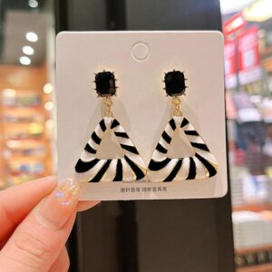 Zebra enamel triangle Korean earrings