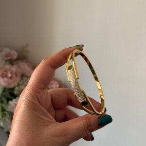 XXL wrist sized 18k gold plated on Stainless Steel anti tarnish bracelet