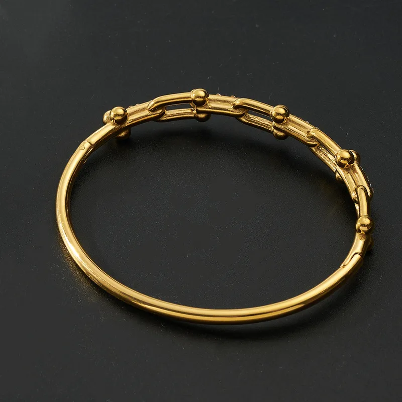 Paperclip model 18k gold plated on 304 Stainless Steel anti tarnish bracelet - Image 3