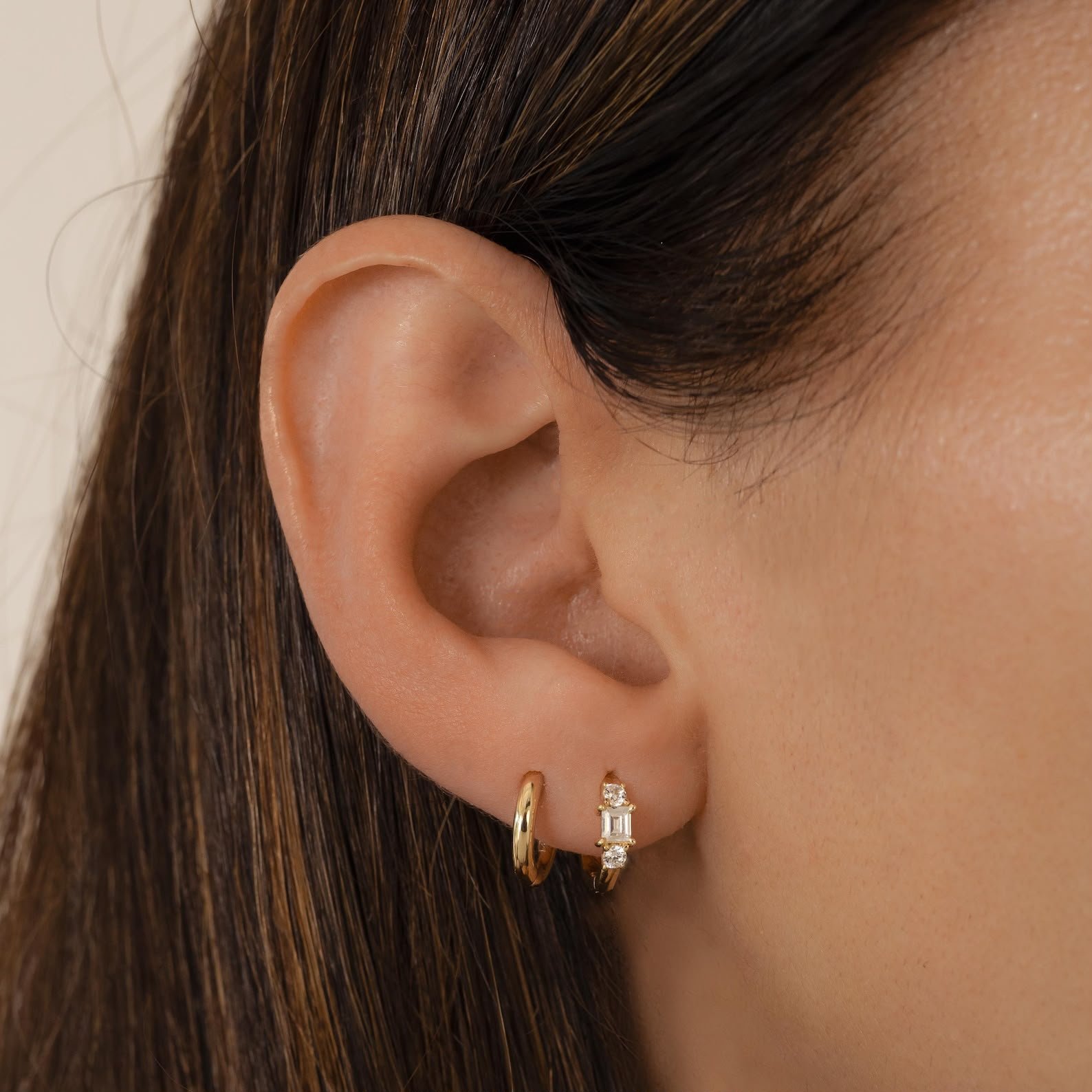 Only White stones 316L Antitarnish 18k Gold plated on stainless steel Hoops earrings - Image 2